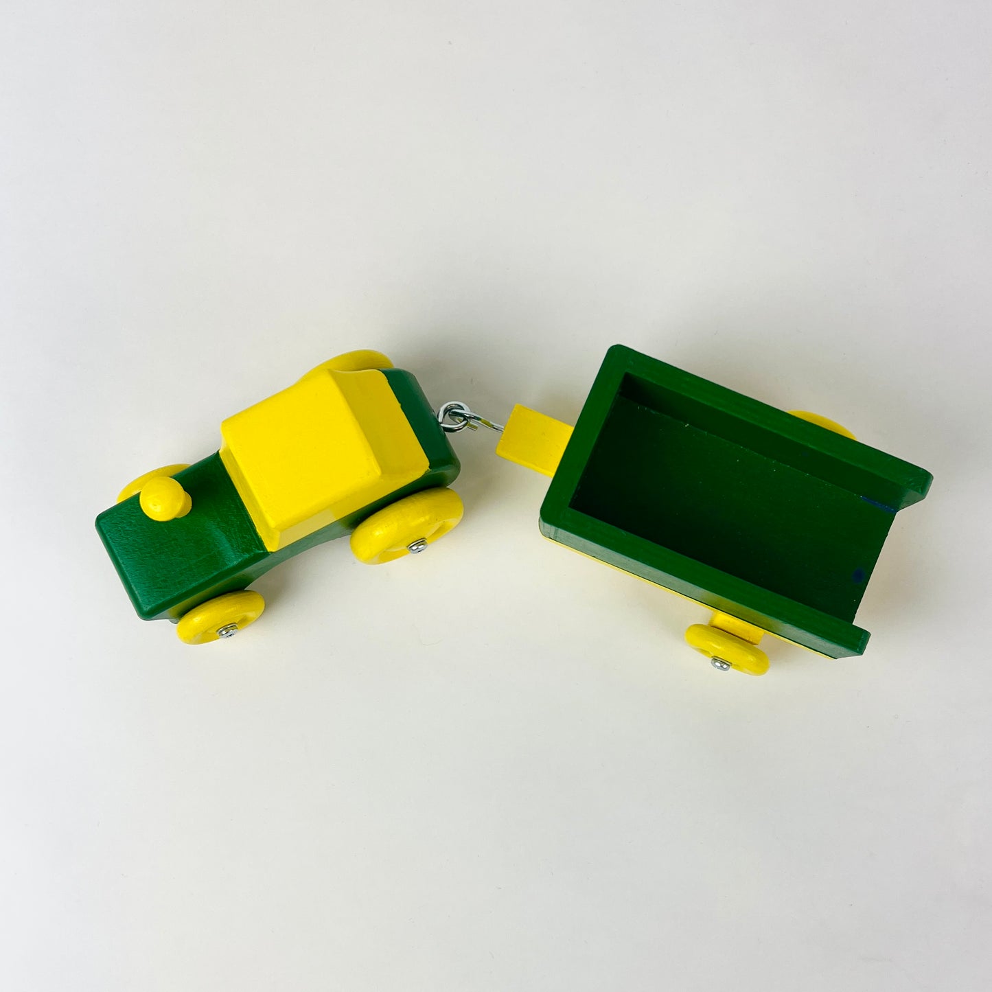 Wooden tractor with trailer (different colors)