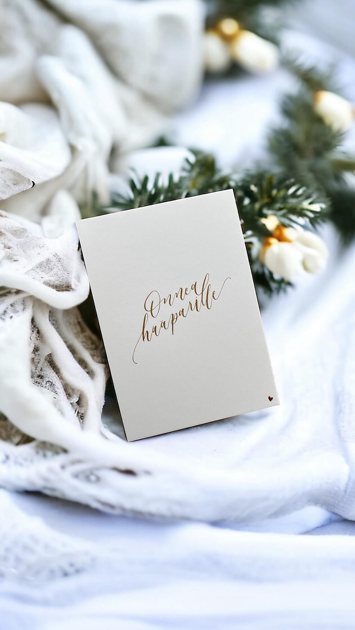 Text card: Congratulations to the newlyweds