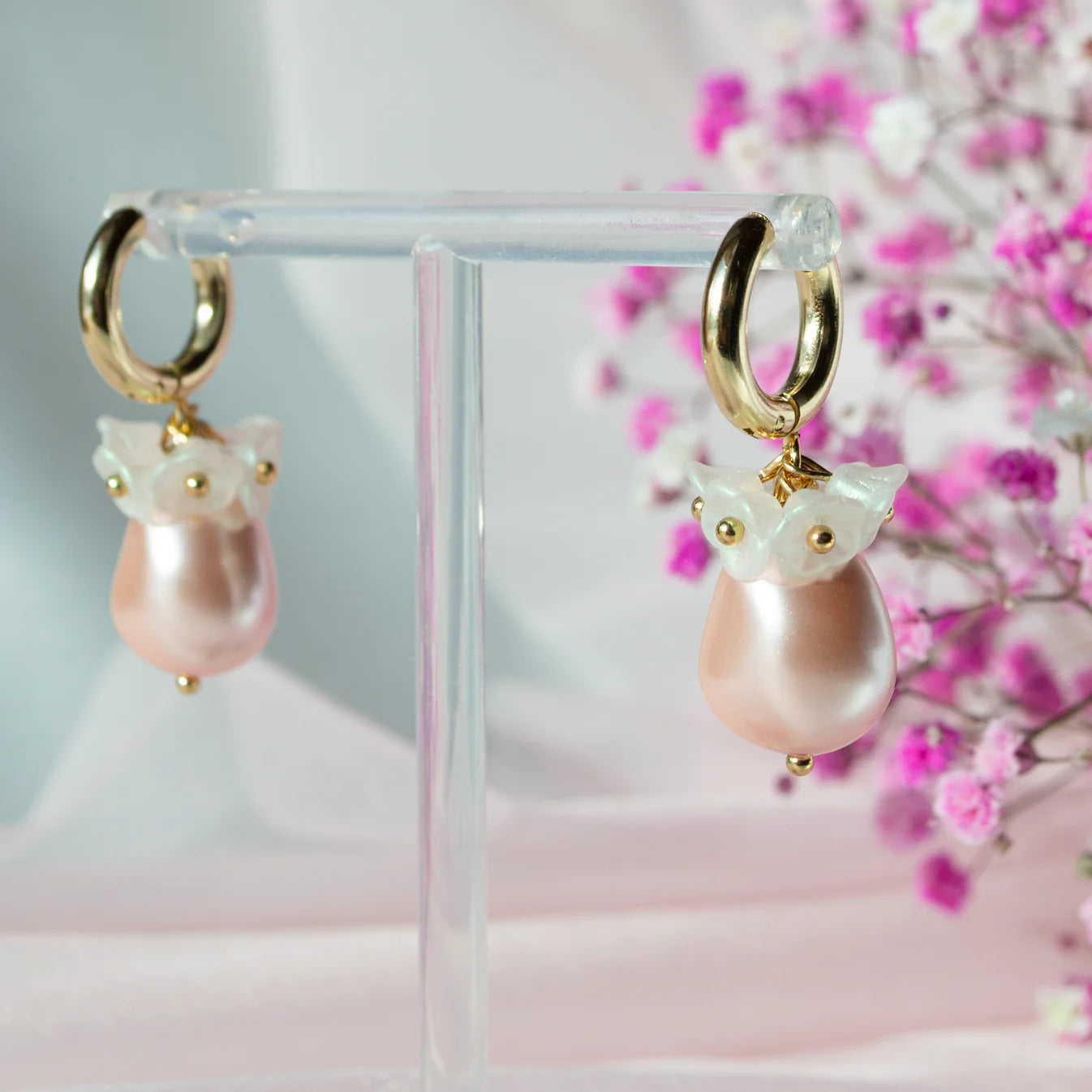 Floweret -rengaskorvakorut, eri värejä