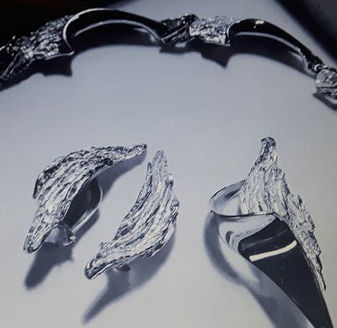 Freezing February -korvakorut, hopeaa