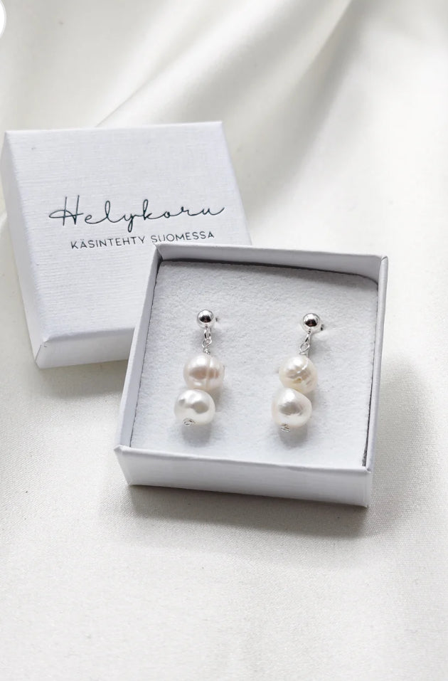 Helykoru Ellen-korvakorut x Kaarnavilla