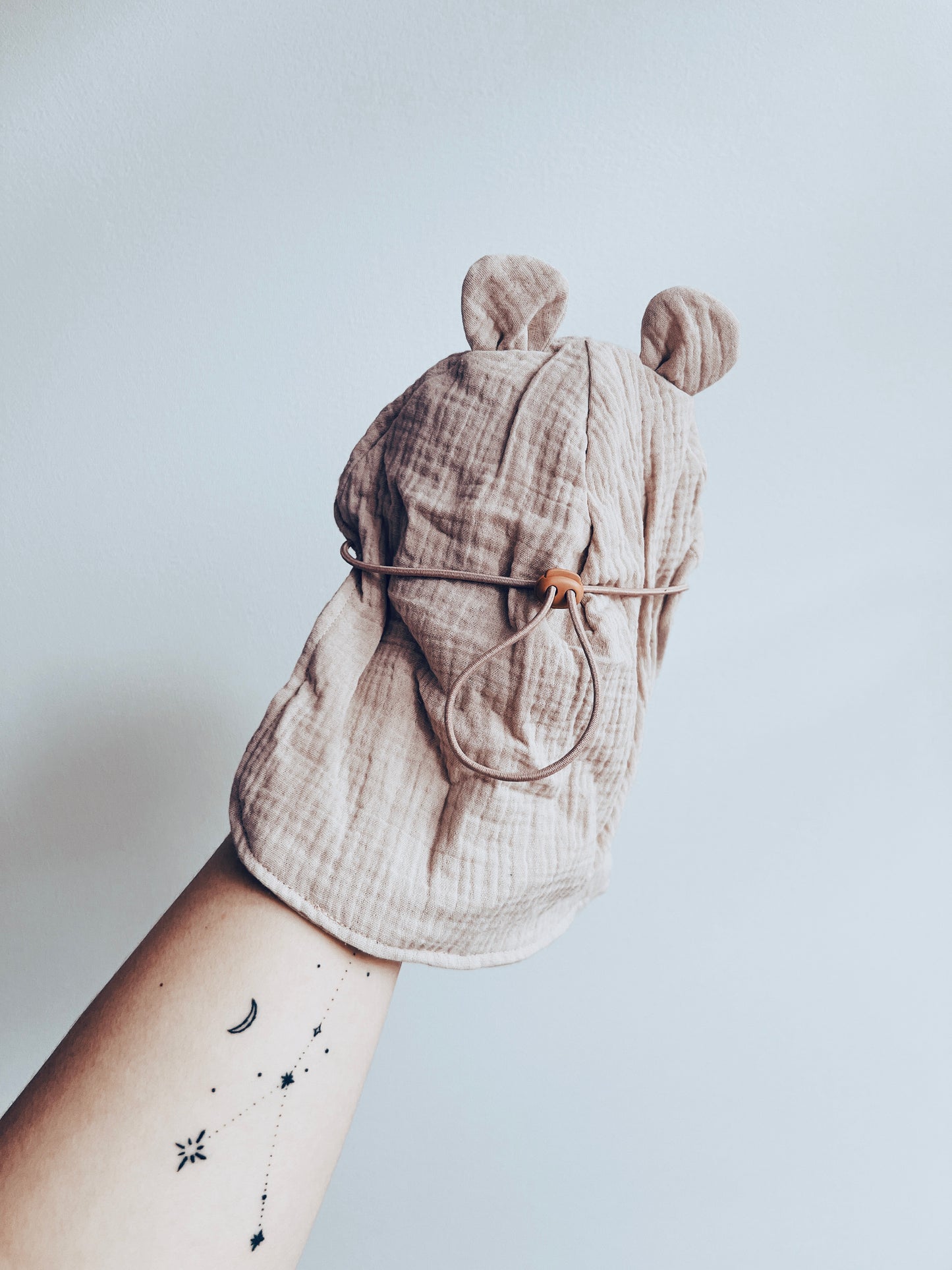 Haiku-Hellehattu, eri kokoja