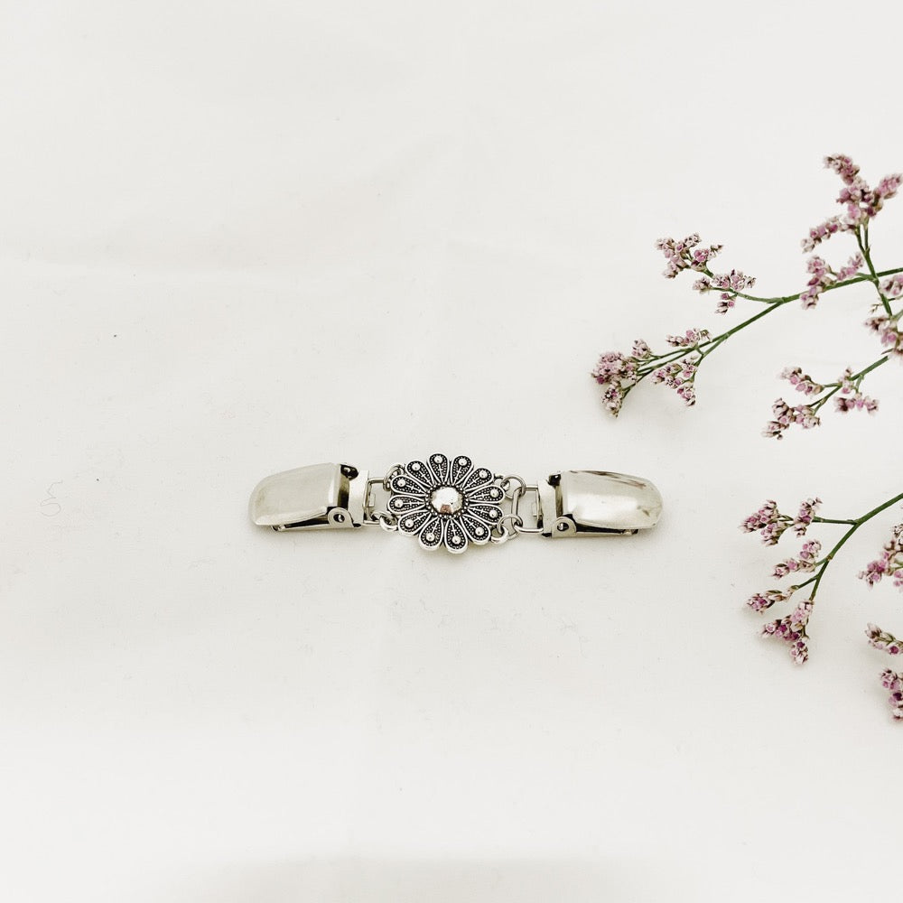 Korulinkki hopeakukka