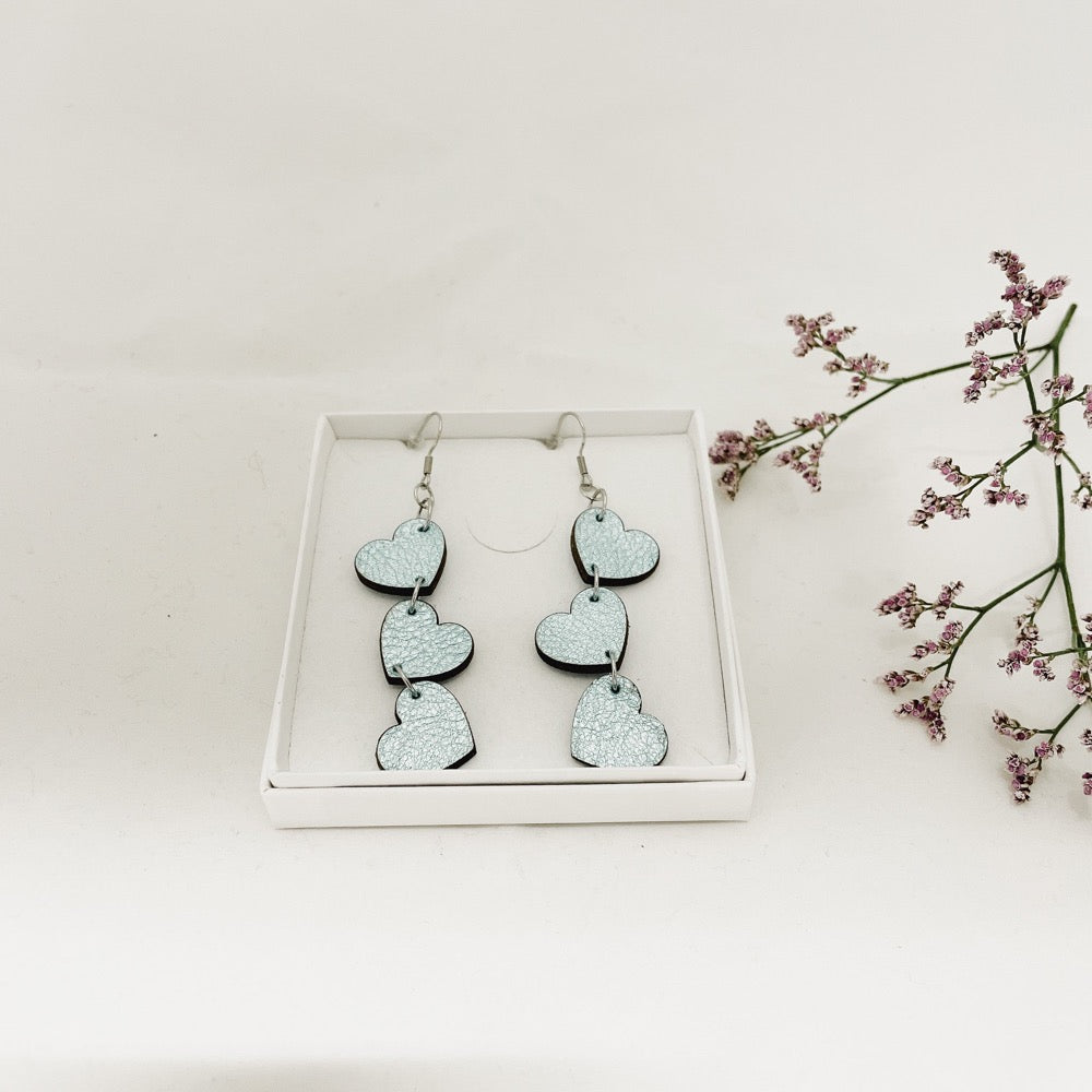 Mäkiniityn sydänkorvikset hopea Kaarnavillan verkkokaupassa