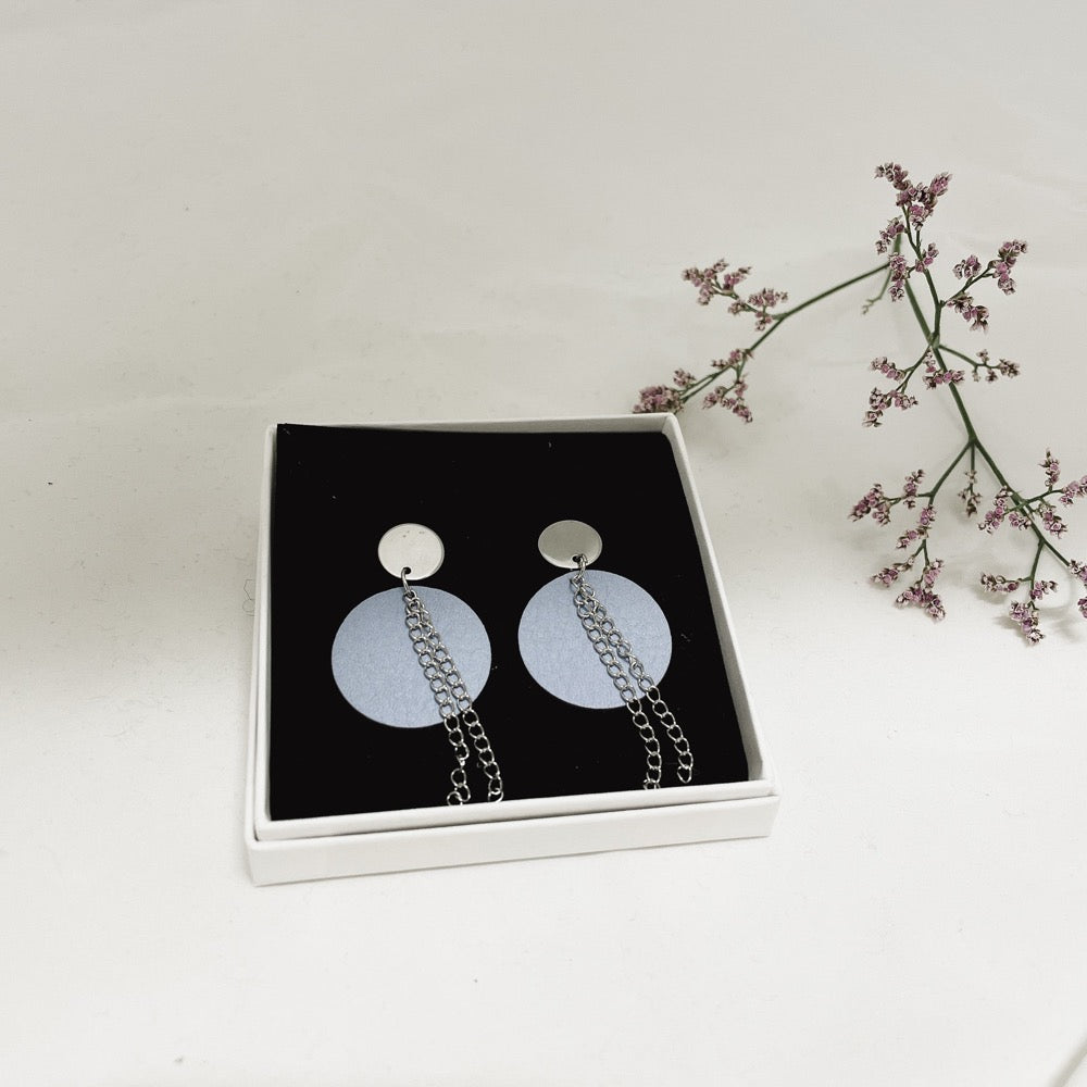 Mäkiniitty Talviunelma hopea x Kaarnavilla