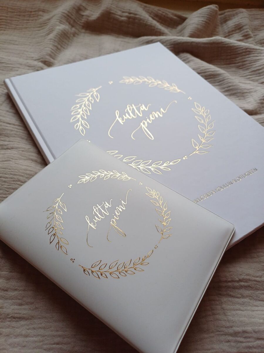 Kulta pieni -vauvakirja, vauvavuosista kouluikään