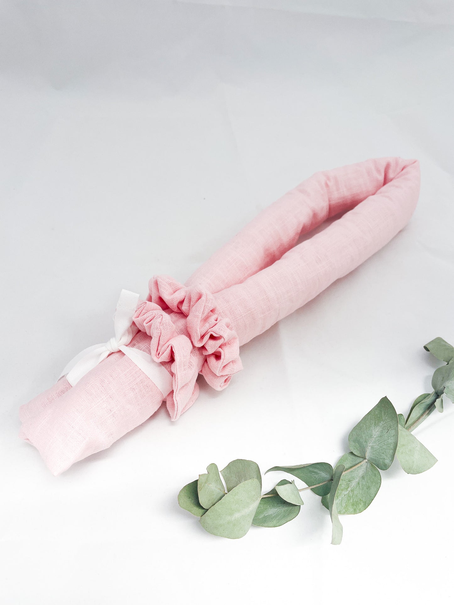 Adeliina-kiharrussetti, 3-osainen, 100 % pellavaa