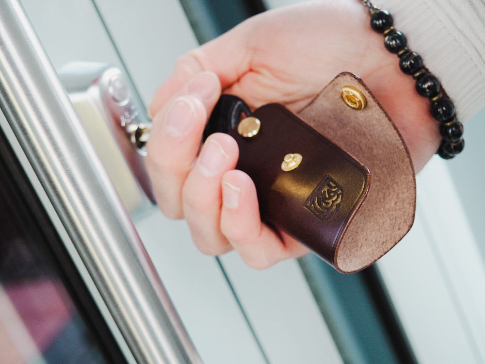 Avainkotelo nahkainen x Kaarnavilla