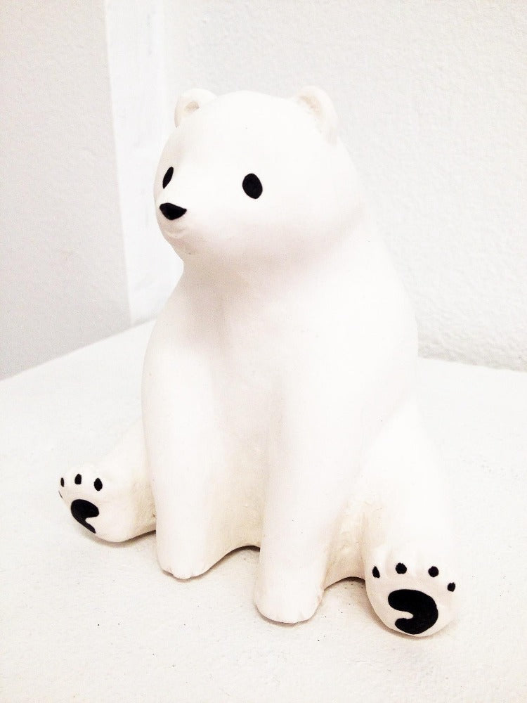 SÖPÖn keraaminen istuva jääkarhu -figuuri