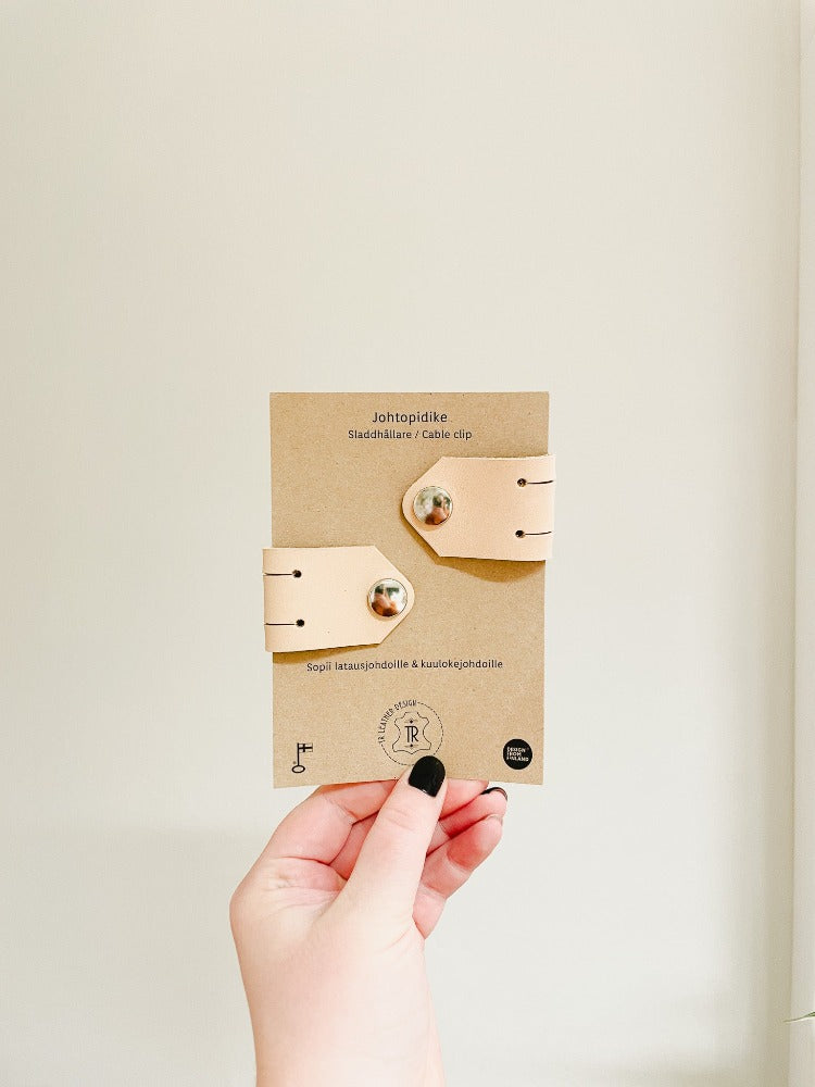 Nahkainen johtopidike, Kaarnavilla x TR leather