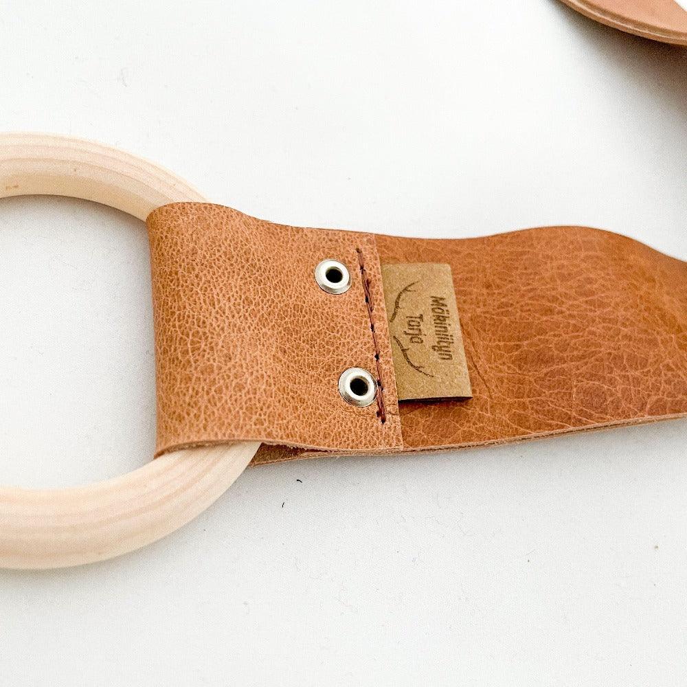 Mäkiniityn Tarjan peurannahkainen wc-paperiteline