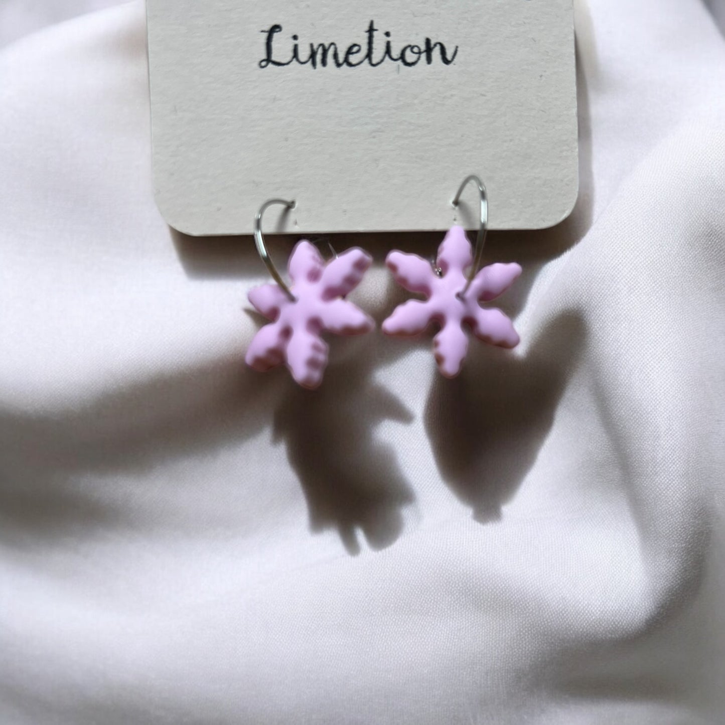 Lumi-korvakorut (eri värivaihtoehtoja)