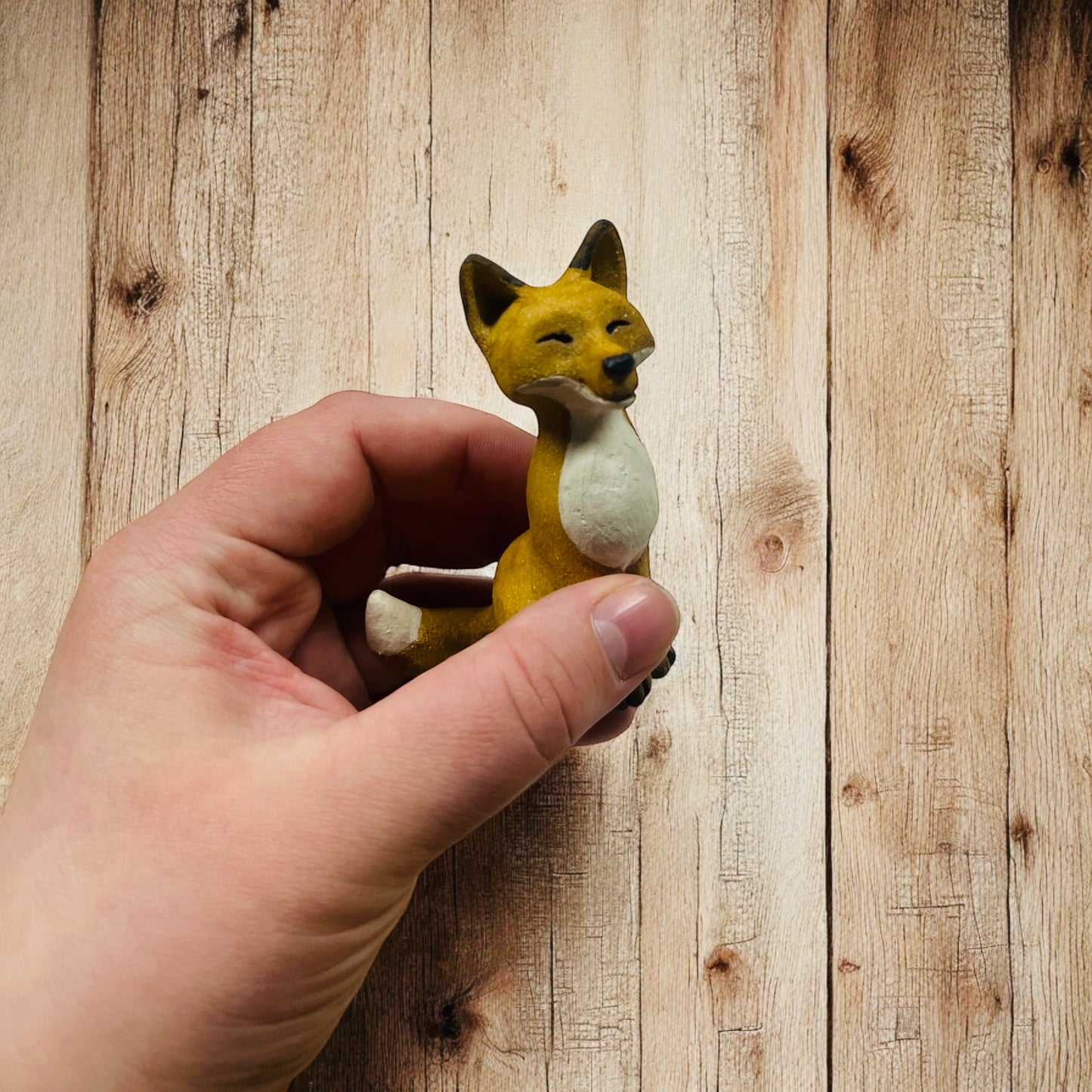 Kettu-figuuri, keraaminen