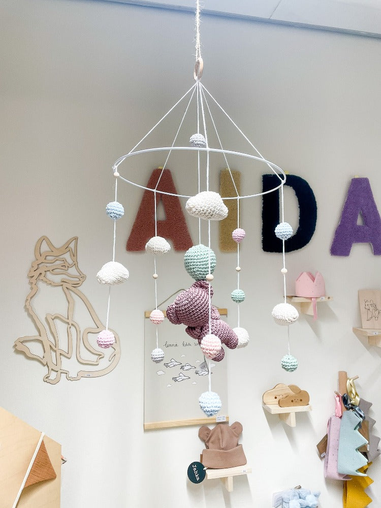 Nallemobile virkattu