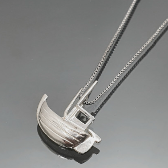 Sirokoru Troolari-riipus x Kaarnavilla