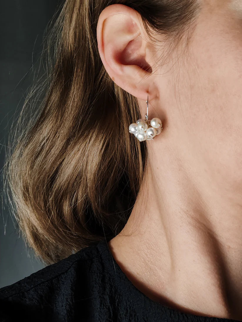 Terttu-korvakorut, hopeiset helmikorvakorut