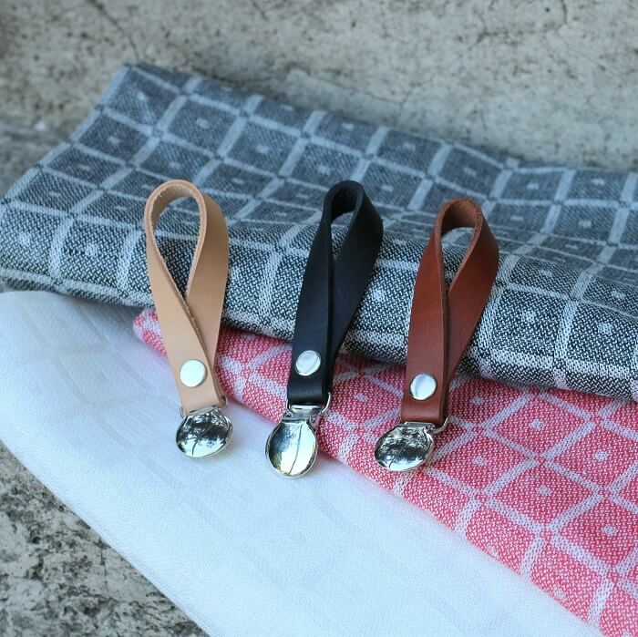 Trleatherdesigns nahkaiset pyyheklipsit x Kaarnavilla