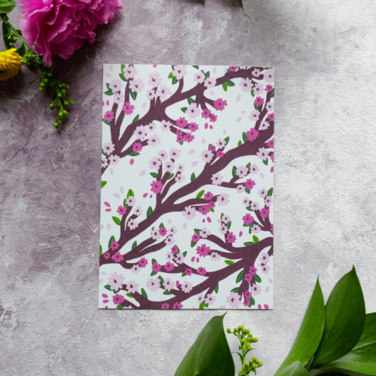 pikku paperin kirsikankukkasade-postikortti Kaarnavillan verkkokaupassa