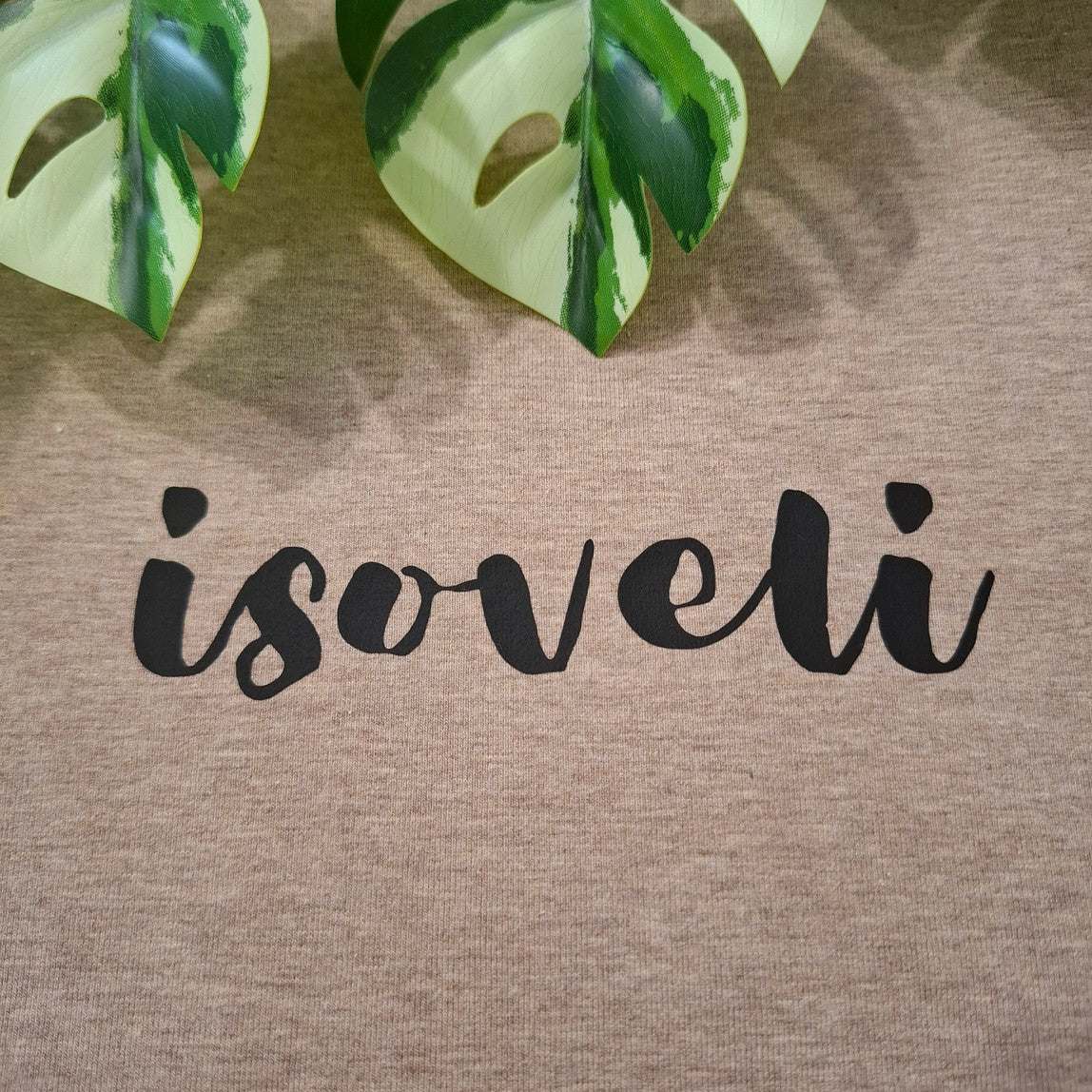 Poppaduun silityskuva musta tekstillä "isoveli"