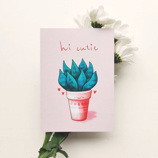 Emmsalabim suunnitelema postikortti laadukkaalla sertifioidulla kartongilla.