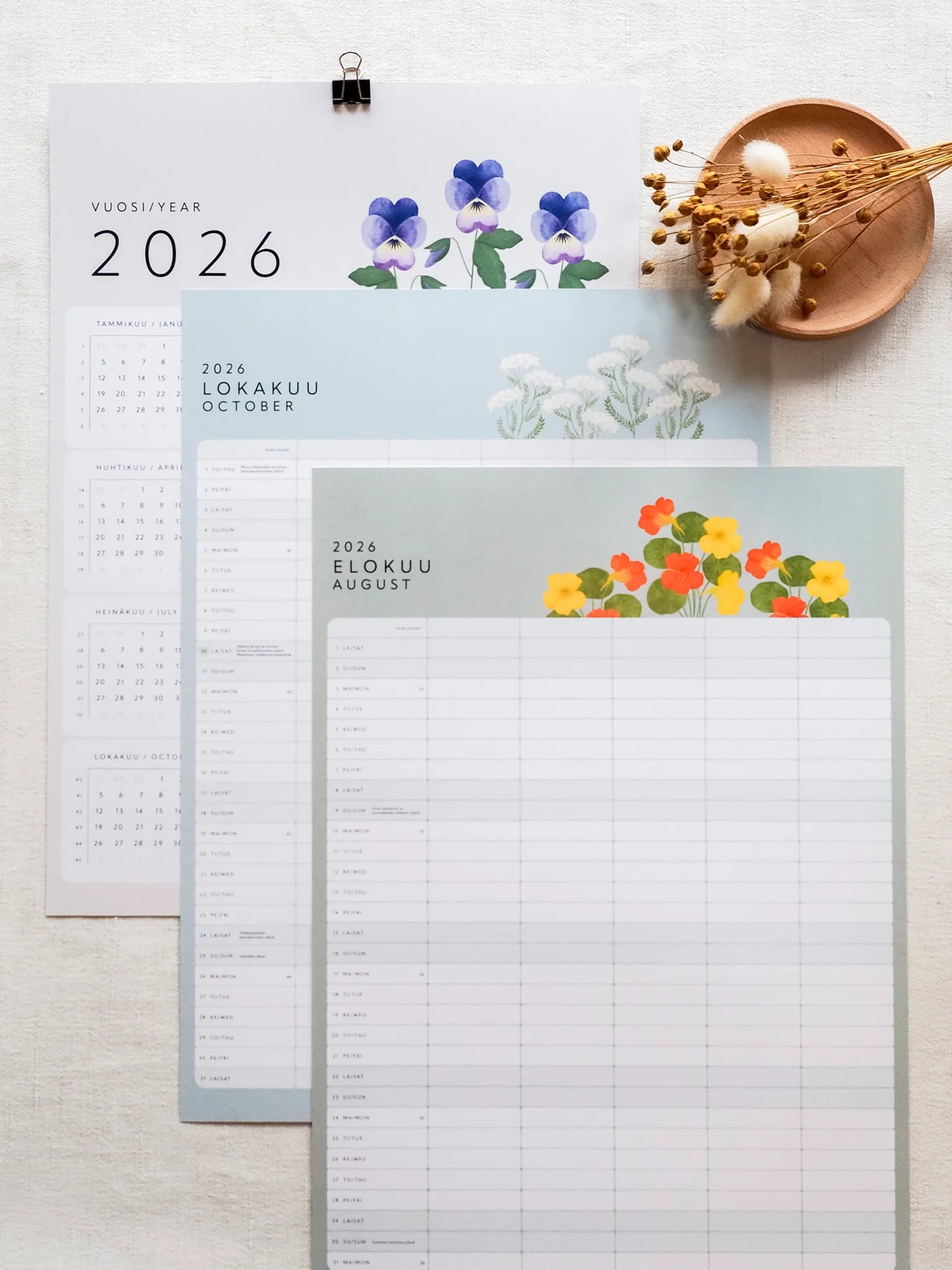 Perhekalenteri A3, yksittäissivuilla 2026