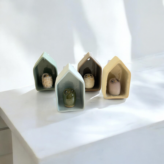 Mini owl house, ceramic (different colors)