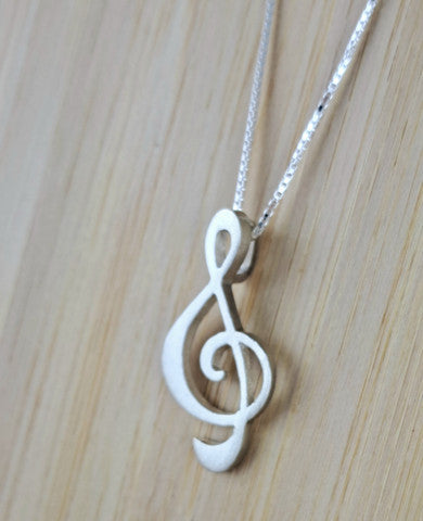 Treble clef pendant, silver