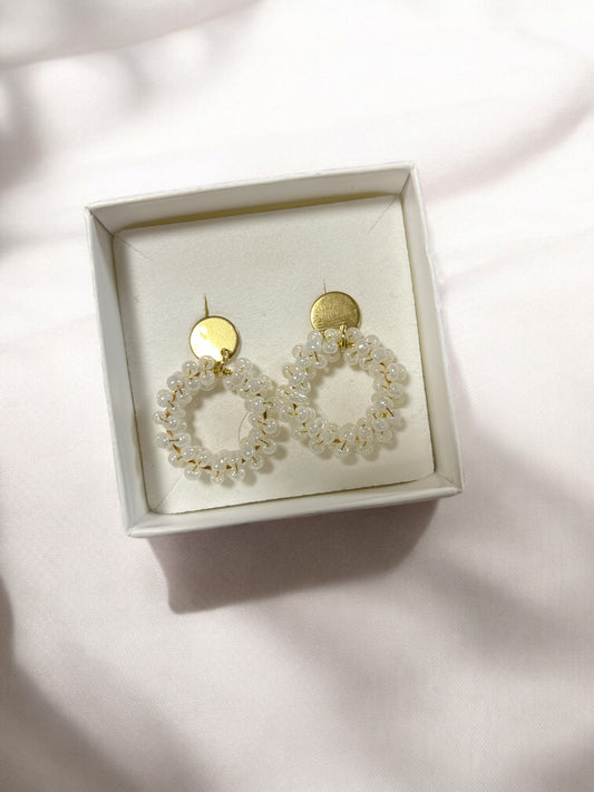 Loviisa earrings, mini with a flat button, gold