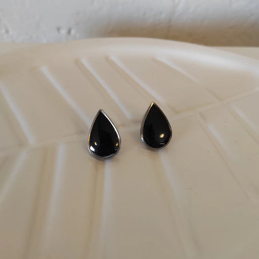 Pisara-nappikorvakorut (eri värejä)