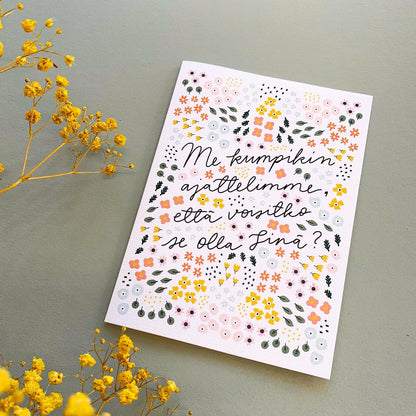 Kummi kutsussa teksti "Me kumpikin ajattelimme, että voisitko se olla sinä?"