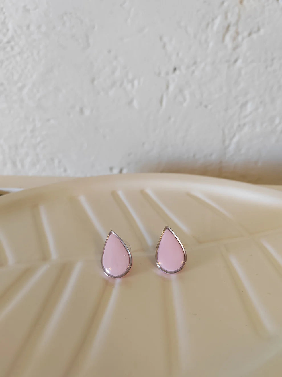 Pisara-nappikorvakorut (eri värejä)