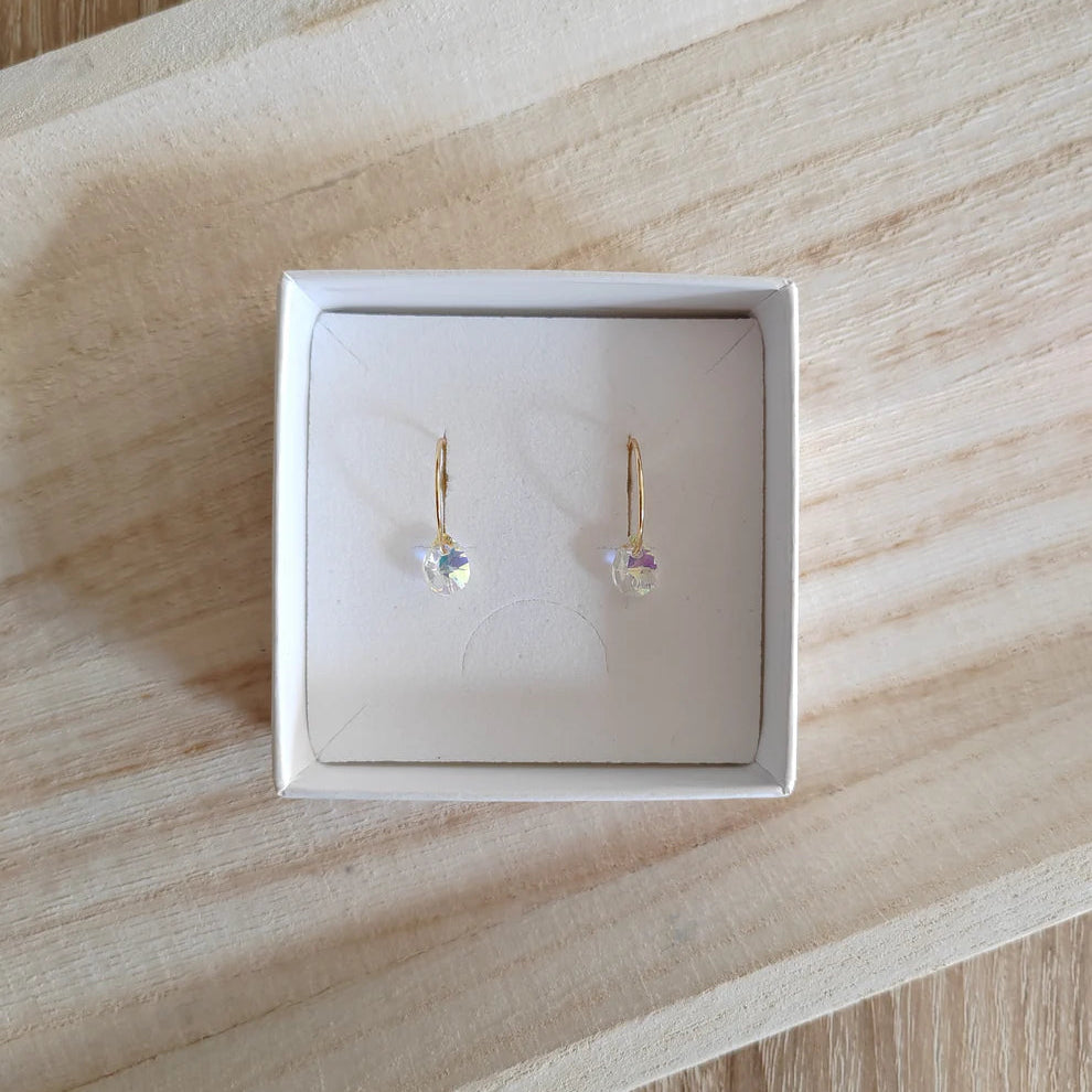 Sade korvakorut (eri värit)