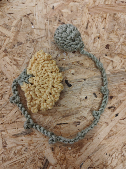 Flos, virkattu kirjanmerkki